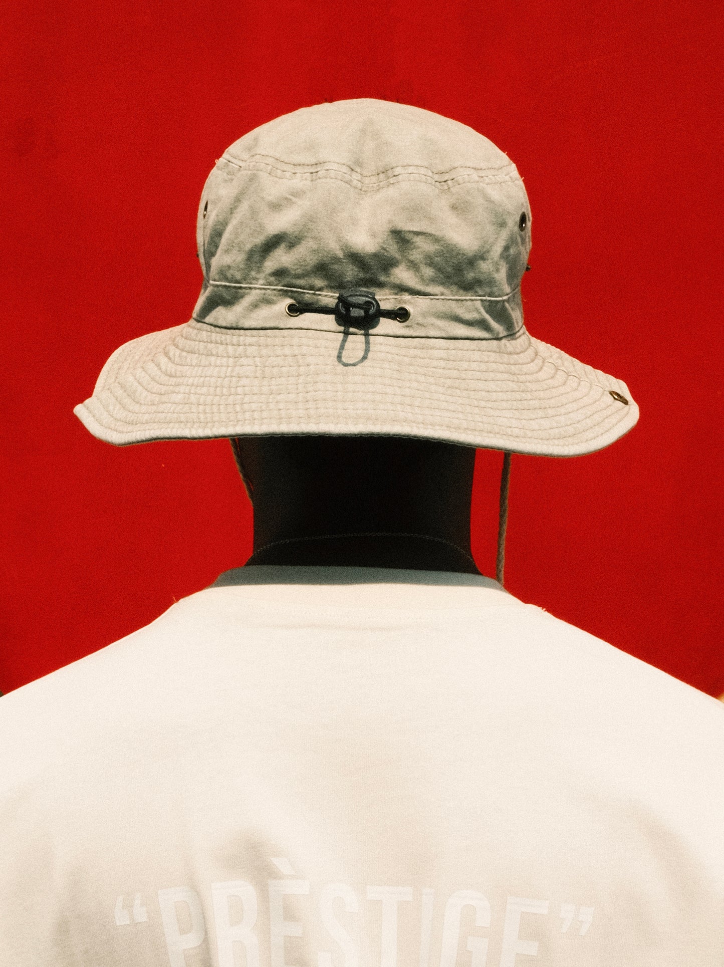 VINTAGE BEIGE BUCKET HAT