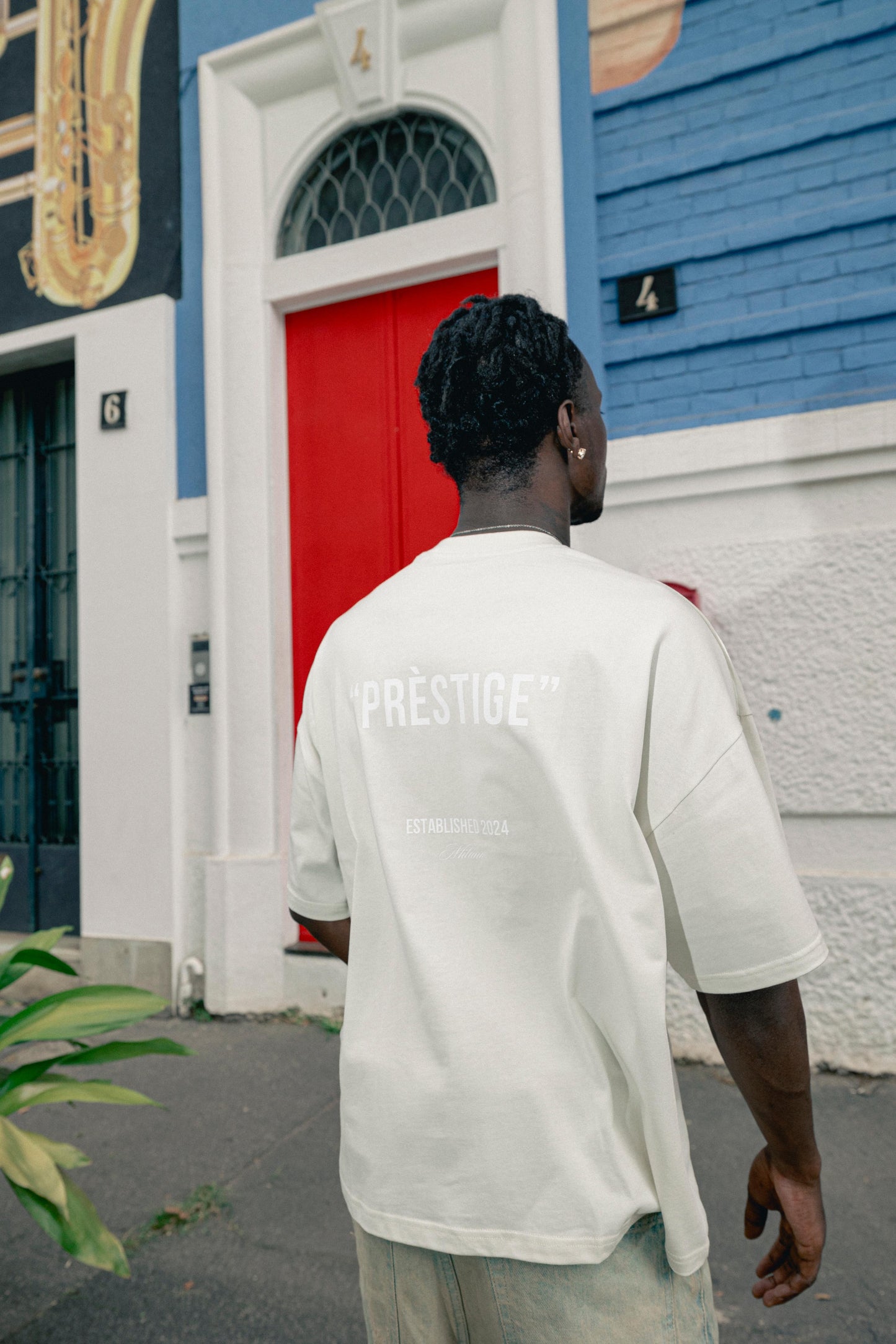 OVERSIZED CROP FIT T-SHIRT "PRÈSTIGE"