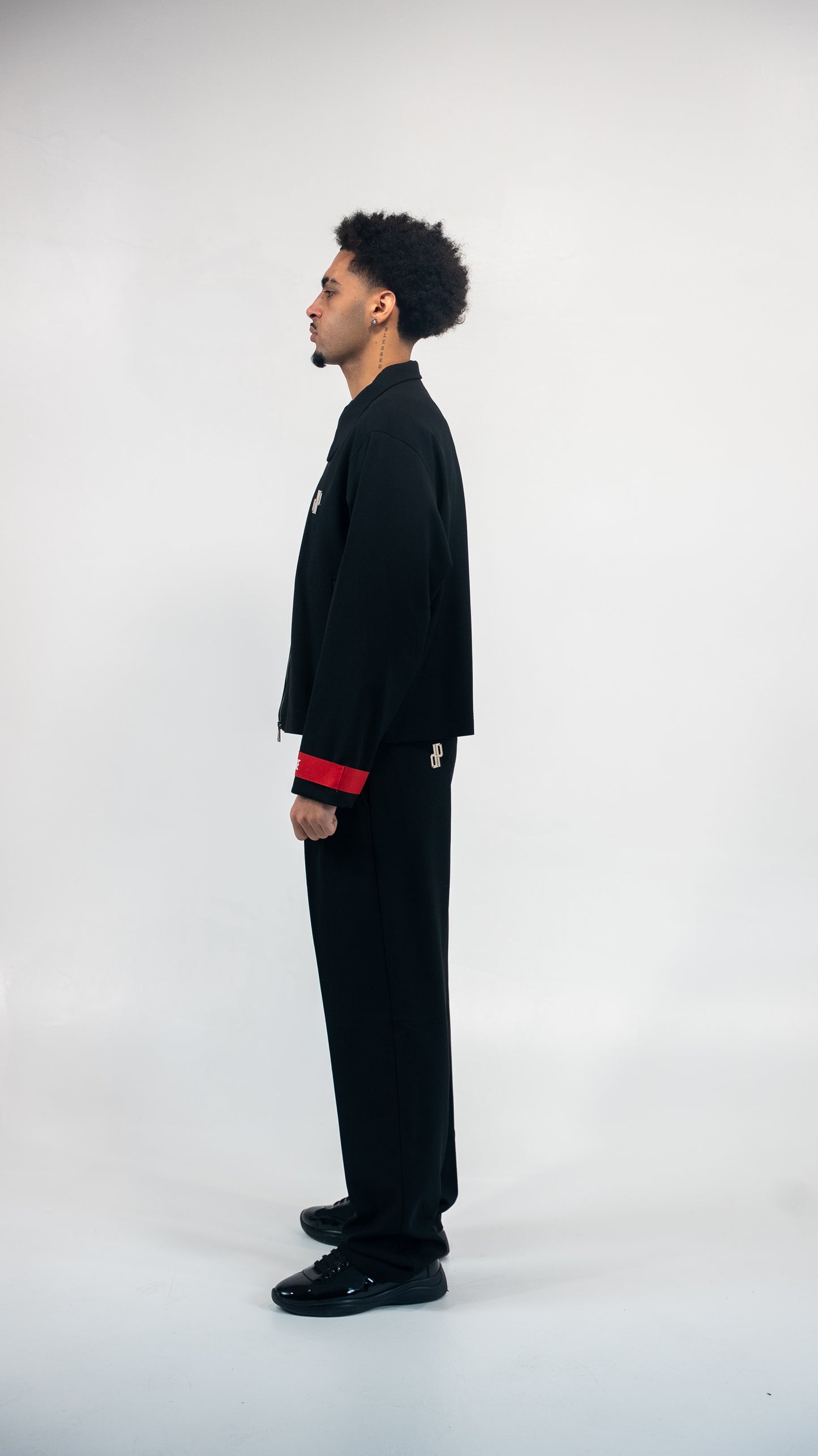 PRÈSTIGE ESSENTIAL RED LINE ZIP JACKET