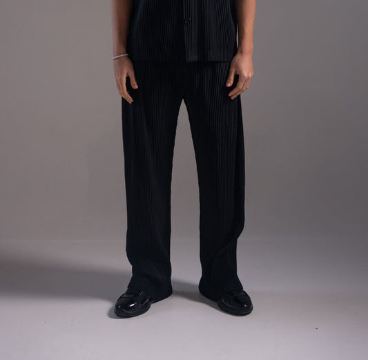 PLISSÈ PANTS BLACK