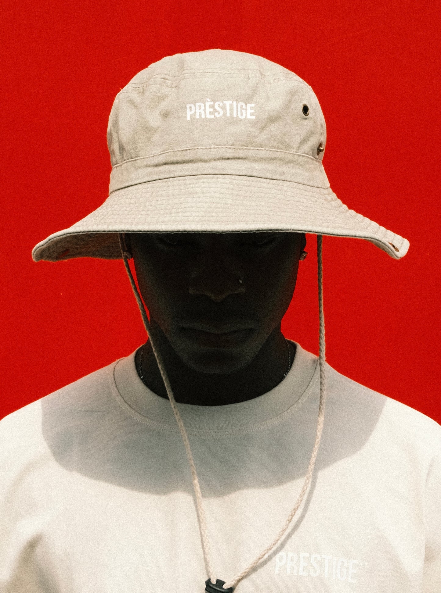 VINTAGE BEIGE BUCKET HAT