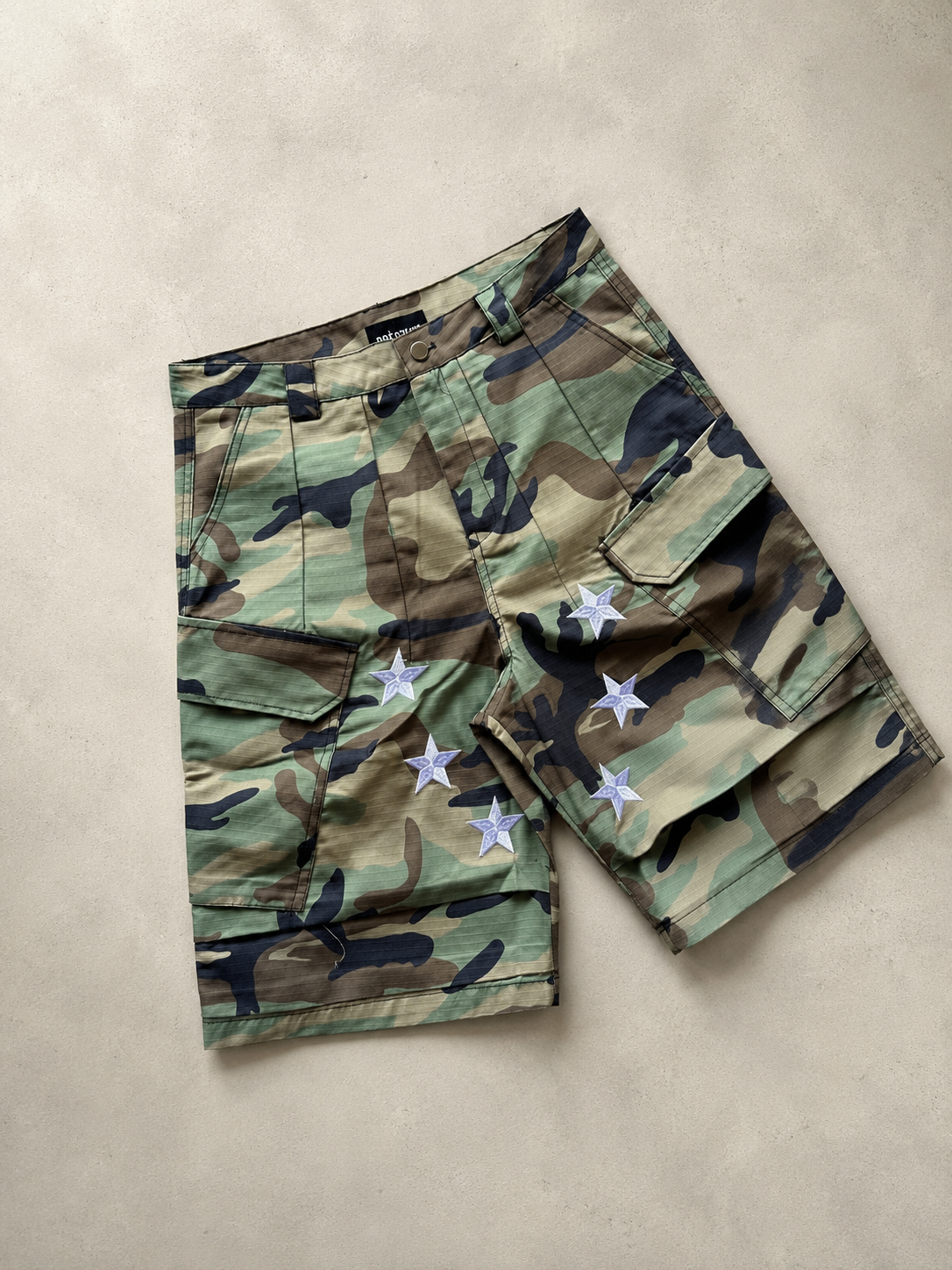 CAMOUFLAGE CARGO SHORTS