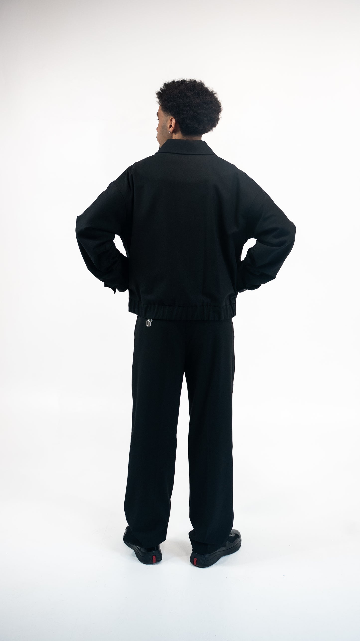 PRÈSTIGE NOIR CROP JACKET