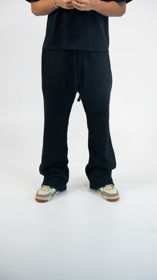 LUXURY OVERSIZED SWEATPANTS