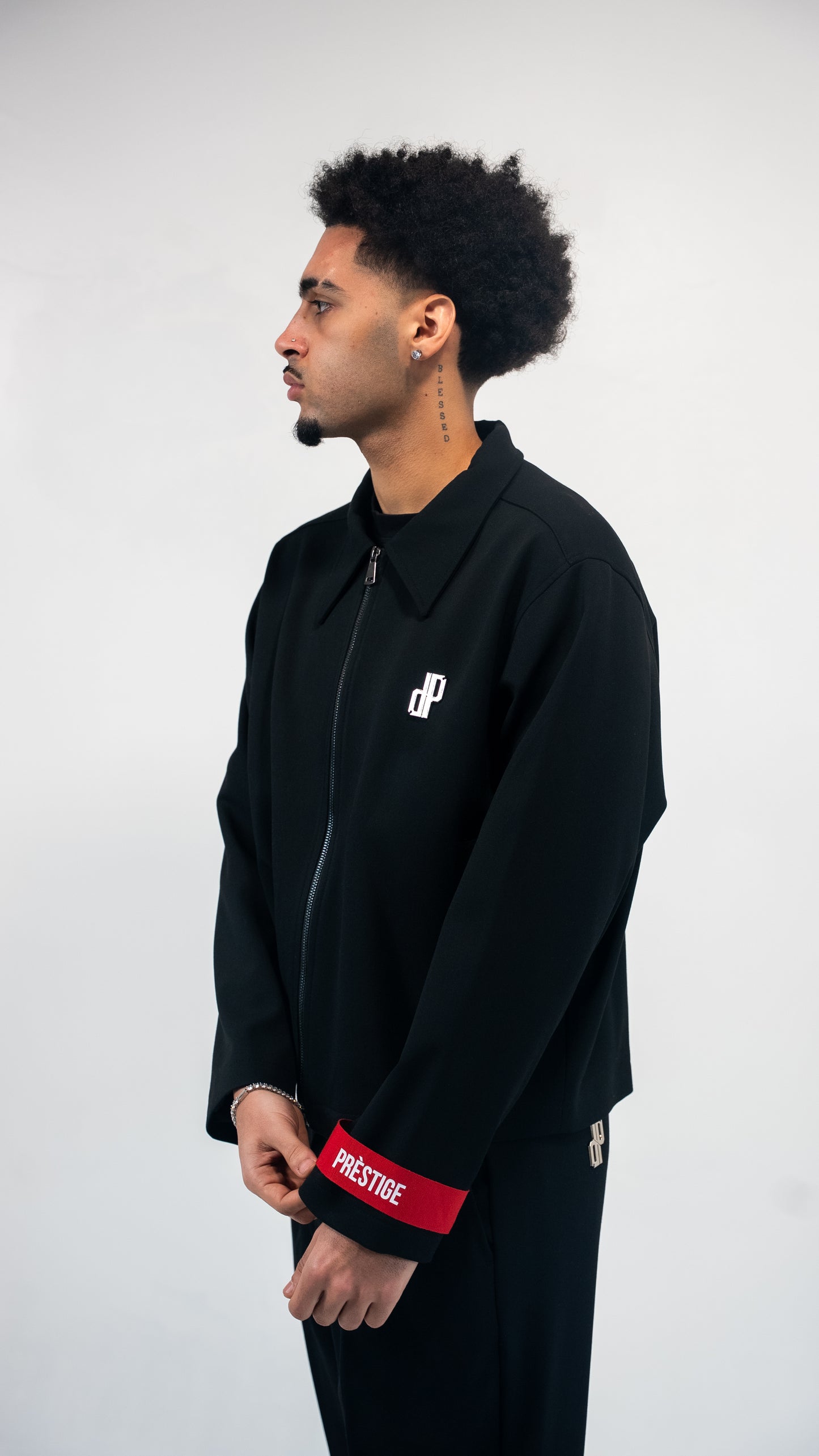 PRÈSTIGE ESSENTIAL RED LINE ZIP JACKET