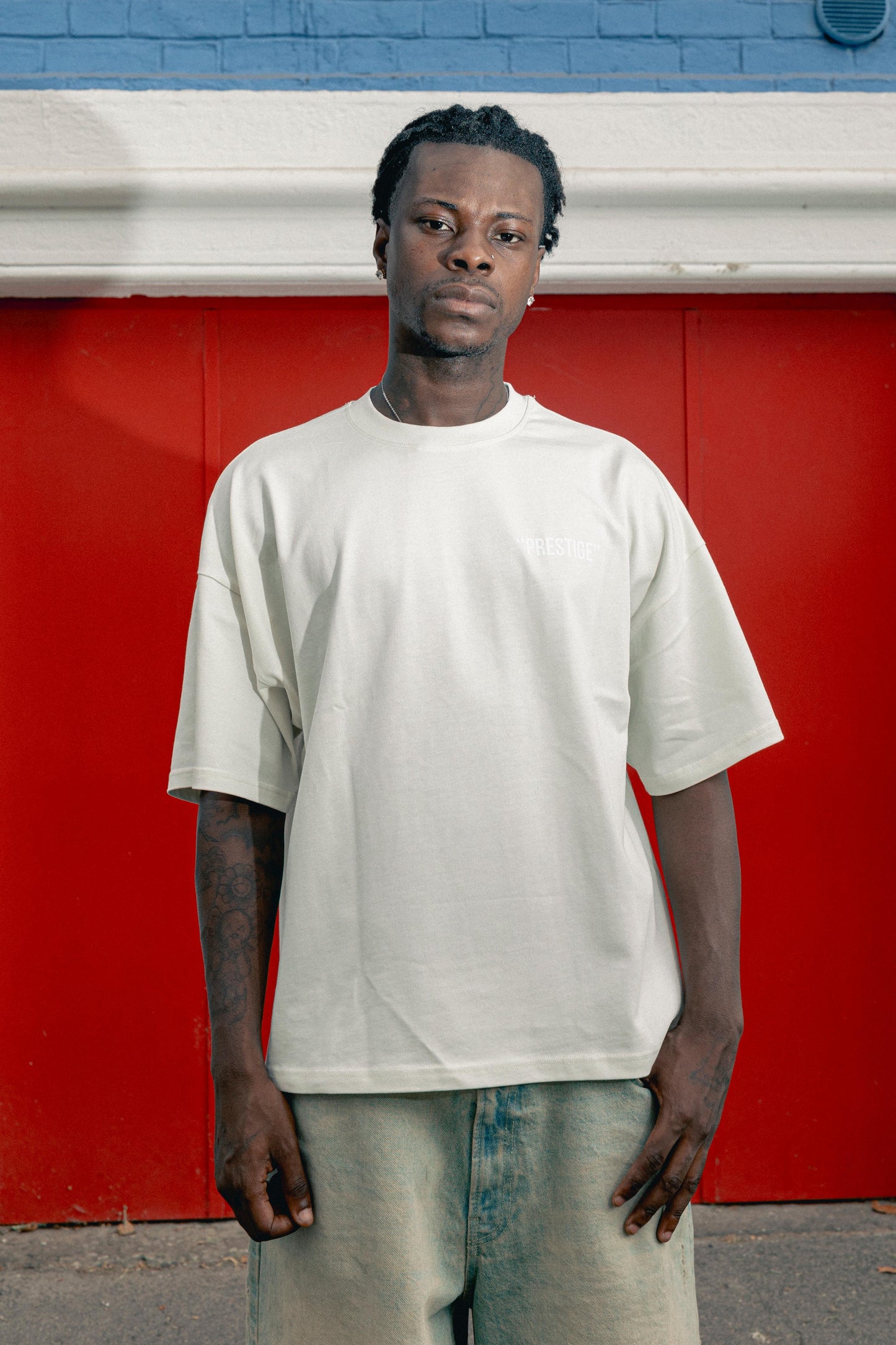 OVERSIZED CROP FIT T-SHIRT "PRÈSTIGE"