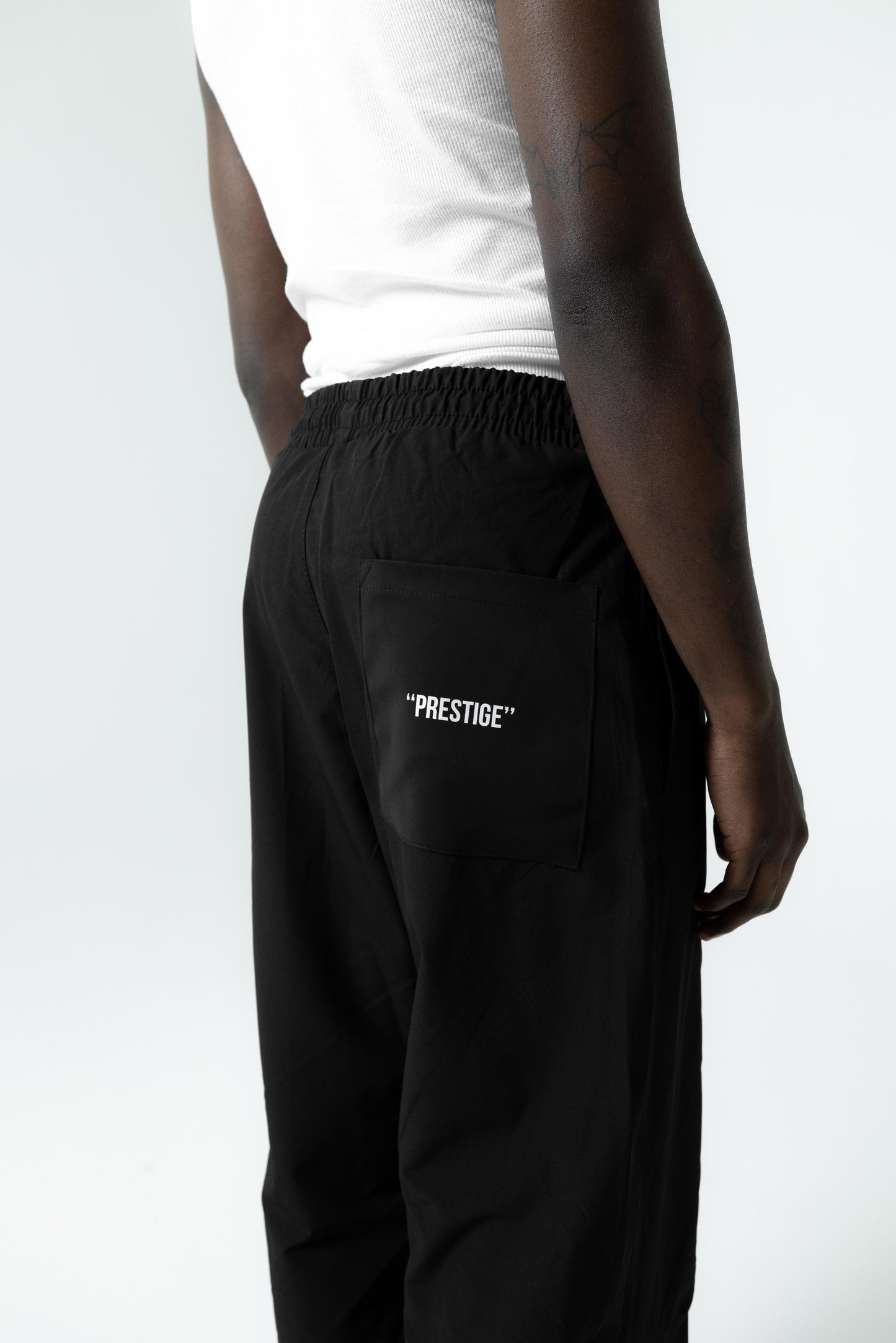 OVERSIZED BLACK PANT