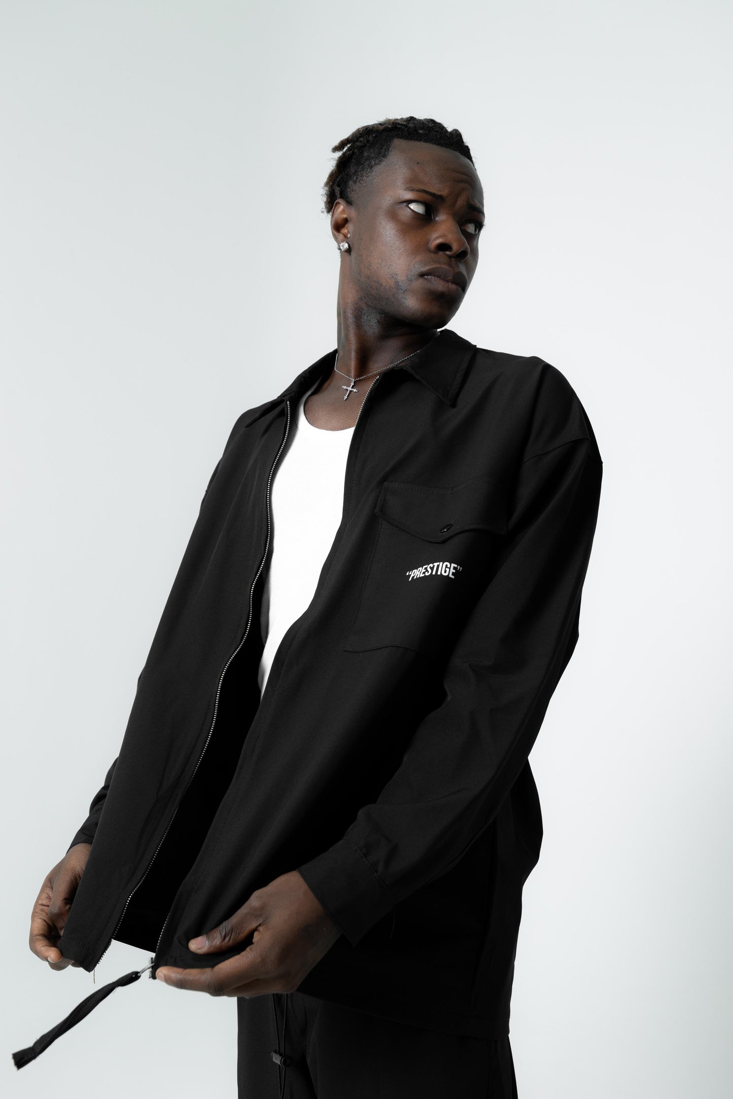 ZIP BLACK OVERSHIRT