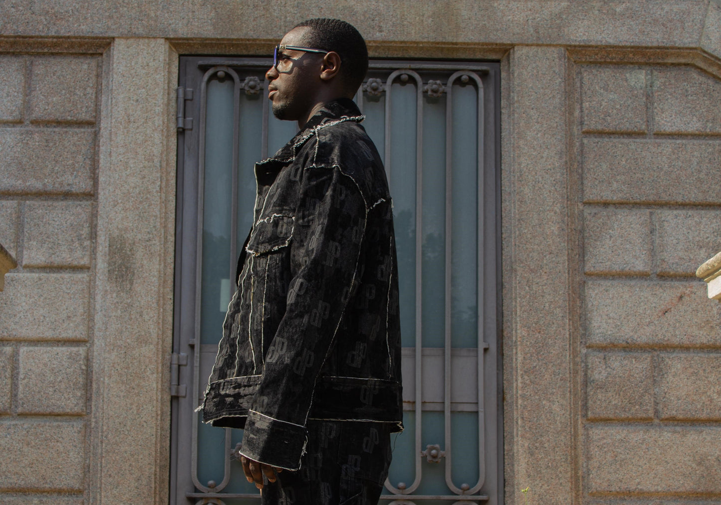 BOXY FIT DENIM JACKET